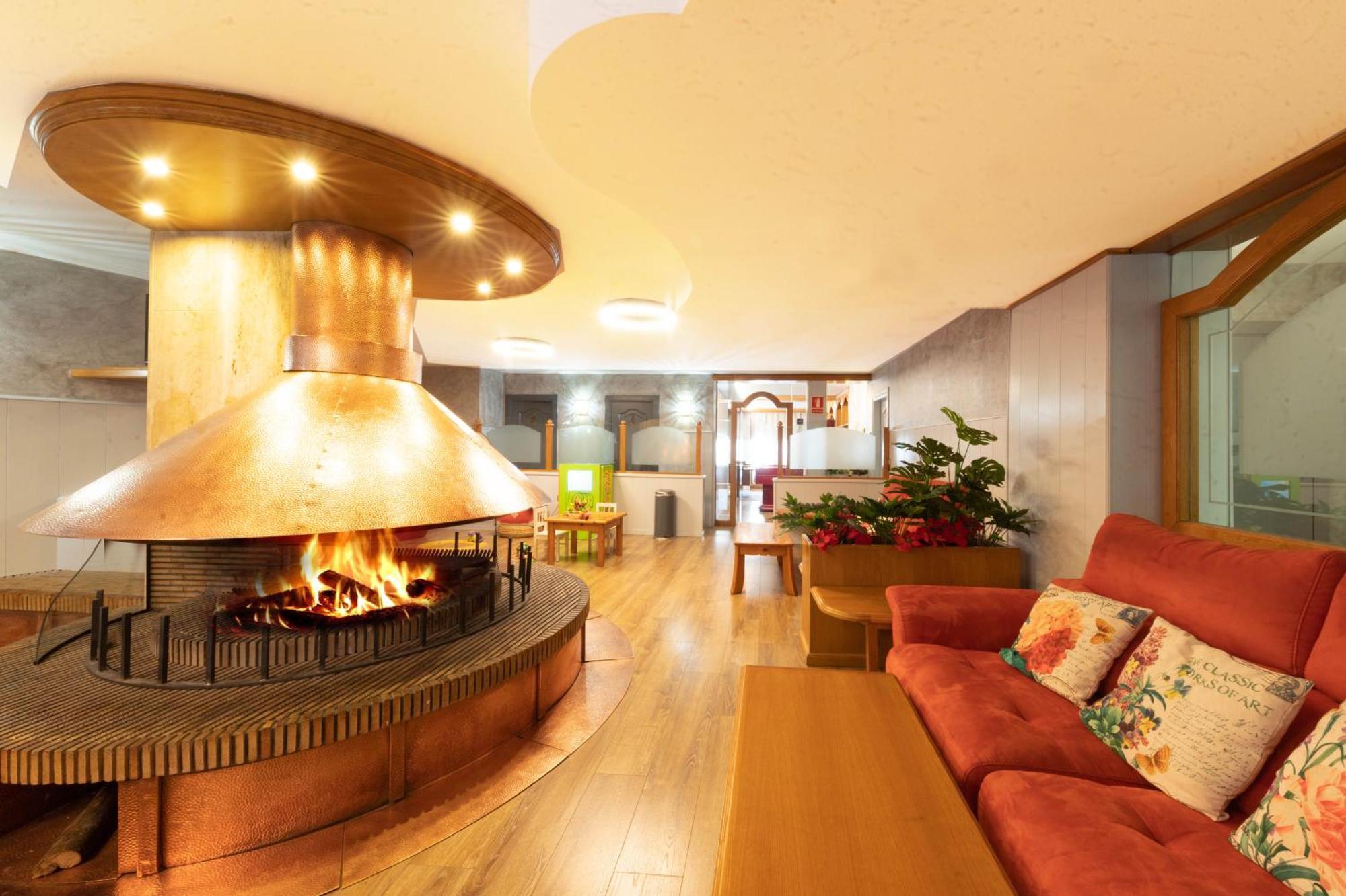 Hotel Guillem & Spa Encamp Zewnętrze zdjęcie